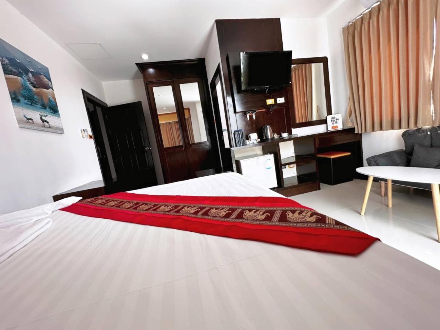 Abby'S House Hotel Patong ภายนอก รูปภาพ