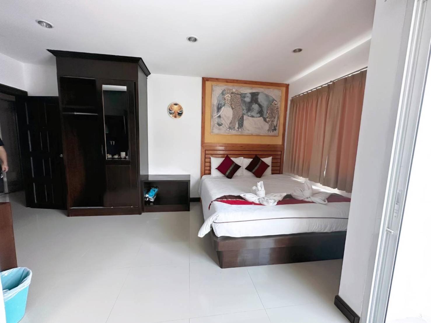 Abby'S House Hotel Patong ภายนอก รูปภาพ