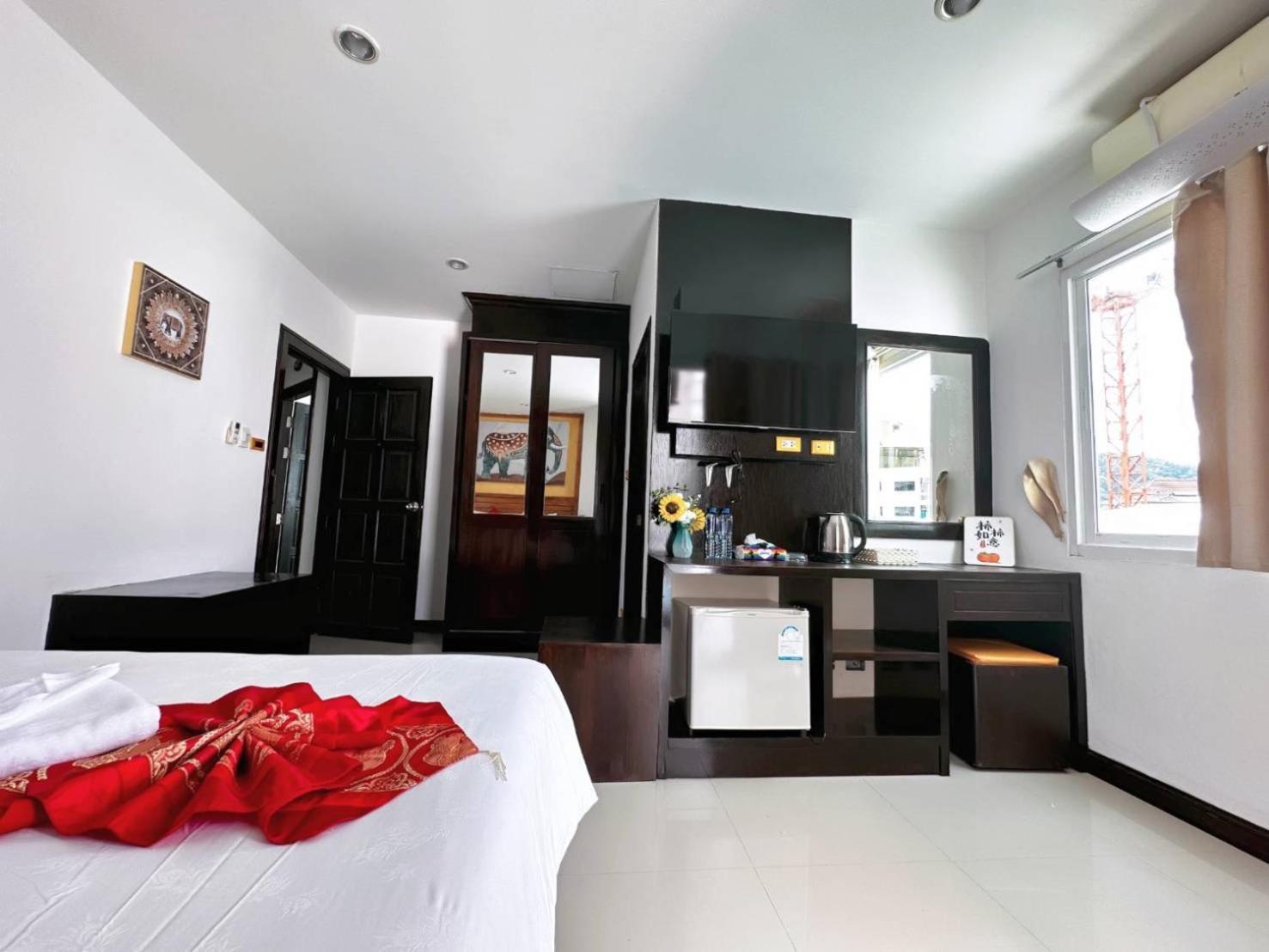 Abby'S House Hotel Patong ภายนอก รูปภาพ