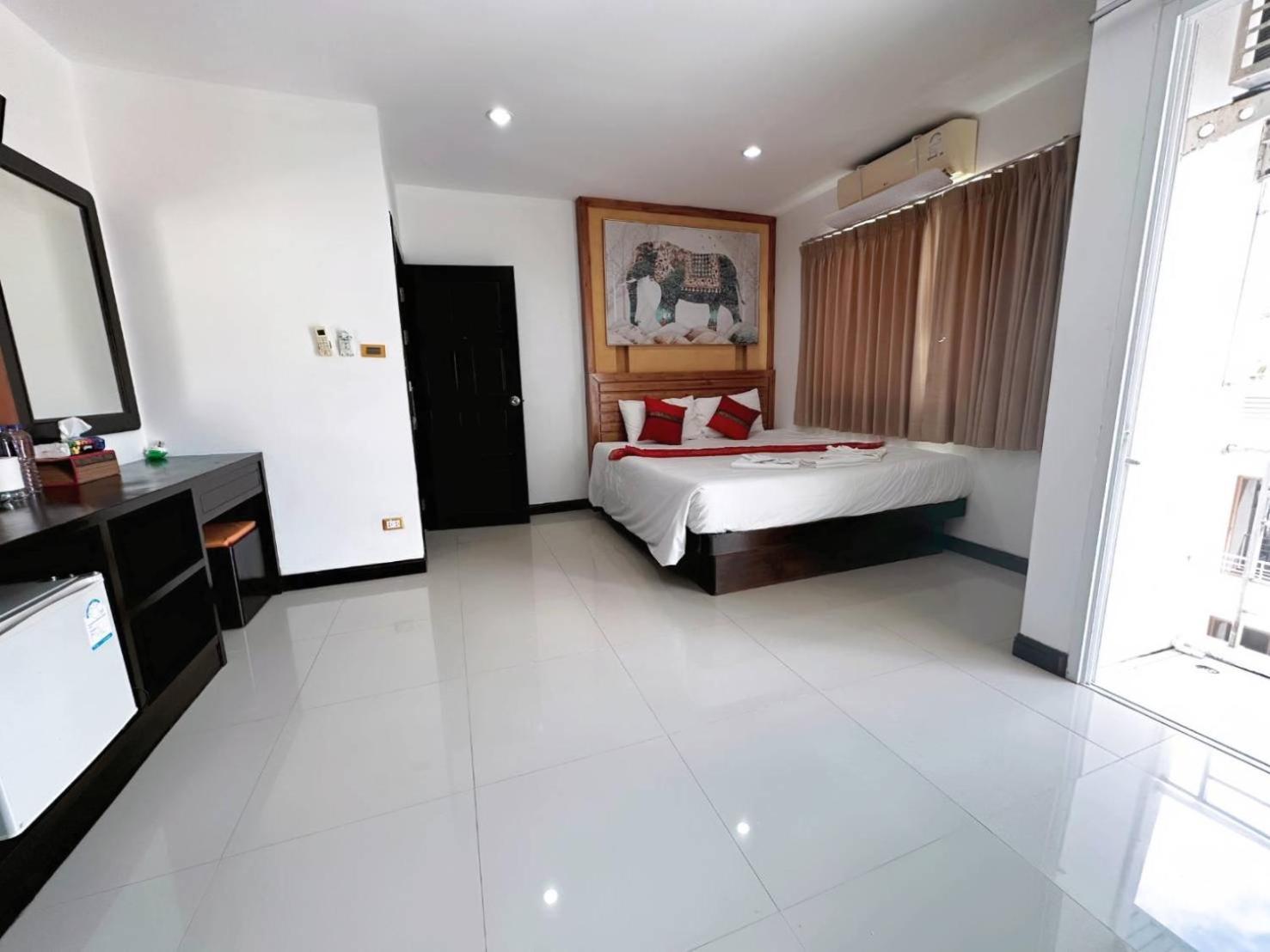 Abby'S House Hotel Patong ภายนอก รูปภาพ